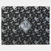 Steampunk Silver Zinc Gears and Crows Monogram Fleecedecke (Vorderseite (Horizontal))
