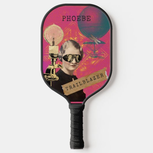 Steampunk Woman Trailblazer Pop Art Personalisiert Pickleball Schläger (Vorderseite)