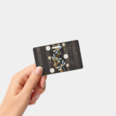 Steampunkdrachenfliegen auf braunem, gestreiften H Ausweis (Handheld)