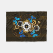Steampunkgeere und blaue Schmetterlinge Fleecedecke (Vorderseite (Horizontal))
