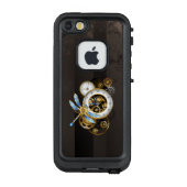 Steampunkuhr mit mechanischer Libelle LifeProof iPhone Hülle (Rückseite)