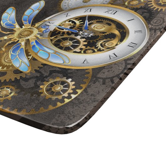 Steampunkuhr mit mechanischer Libelle Schneidebrett (Ecke)