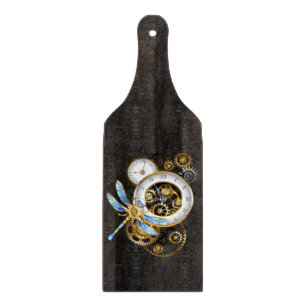 Steampunkuhr mit mechanischer Libelle Schneidebrett