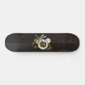 Steampunkuhr mit mechanischer Libelle Skateboard (Horizontal)