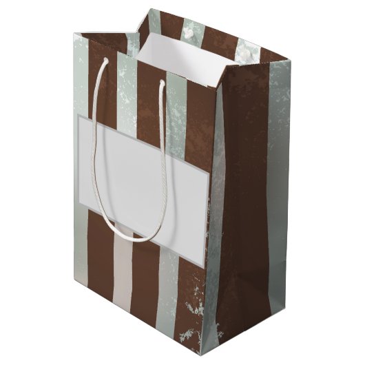 Steampunkuhr und türkisfarbene Rose auf Streifen Mittlere Geschenktüte (Rückseite Schrägansicht)