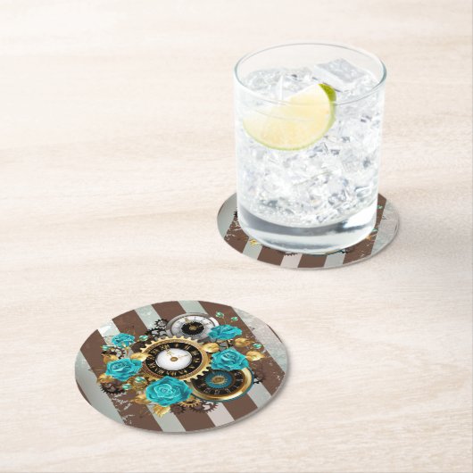 Steampunkuhr und türkisfarbene Rose auf Streifen Runder Pappuntersetzer (Vor Ort)