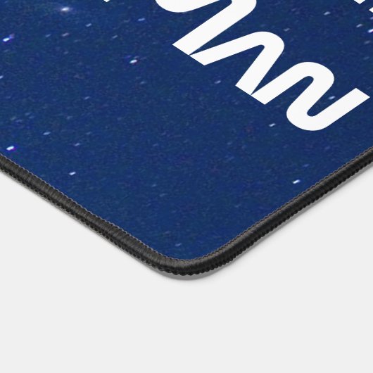 Steely-Mit Augen Missile Man Schreibtischunterlage (Ecke)