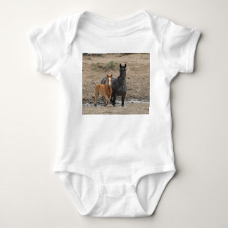Steens Wildpferd-Baby-Body  Baby Strampler