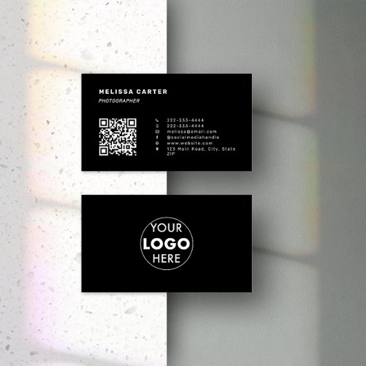 Stehe weg! | Easy QR Code & Logo | Schwarz | Minim Visitenkarte
