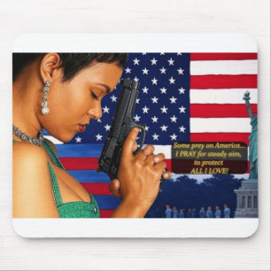 Stehen Sie groß und fest für Freiheit! Mousepad