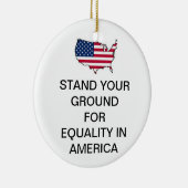 STEHEN SIE IHREN BODEN FÜR GLEICHHEIT IN KERAMIK ORNAMENT (Rechts)