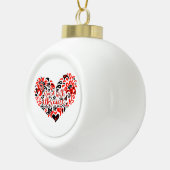 Stehen Sie mit ukrainischer Schrift und Herz Keramik Kugel-Ornament (Rechts)