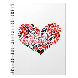 Stehen Sie mit ukrainischer Schrift und Herz Notizblock