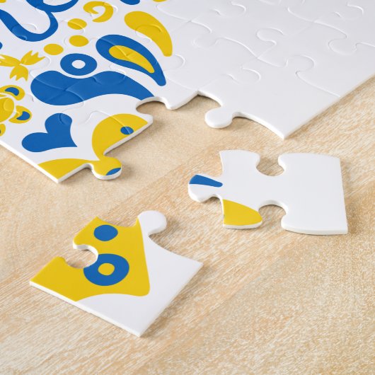 Stehen Sie mit ukrainischer Schrift und Herz Puzzle (Seite)