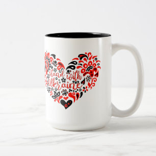 Stehen Sie mit ukrainischer Schrift und Herz Zweifarbige Tasse