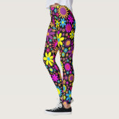 Stehen Sie raus! Sei diese gelbe Daisy Leggings (Links)