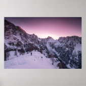 Stehend im Winterwunderland Poster (Vorne)