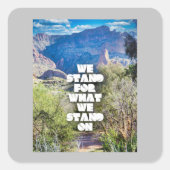 Stehend Quadratischer Aufkleber (Vorderseite)