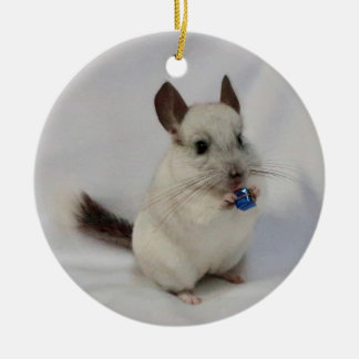 Stehender Betrieb auf Weißchinchilla Keramik Ornament