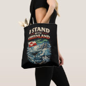Steht mit Grönland Tasche (Von Nahem)