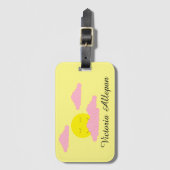 Steigende Sonne mit rosa Wolken: hellgelb Gepäckanhänger (Vorderseite Vertikal)