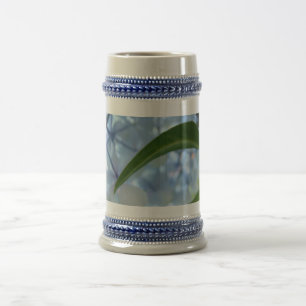 Stein Blaue Blumen-Hortensien-Blumen Steine Bierglas