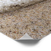 Stein im Sand mit Wort glauben Poster (Ecke)