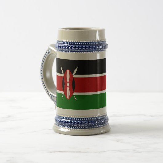 Stein Tasse mit kenianischer Flagge (Vorderseite Links)