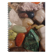 Stein- und Papiernotizbuch