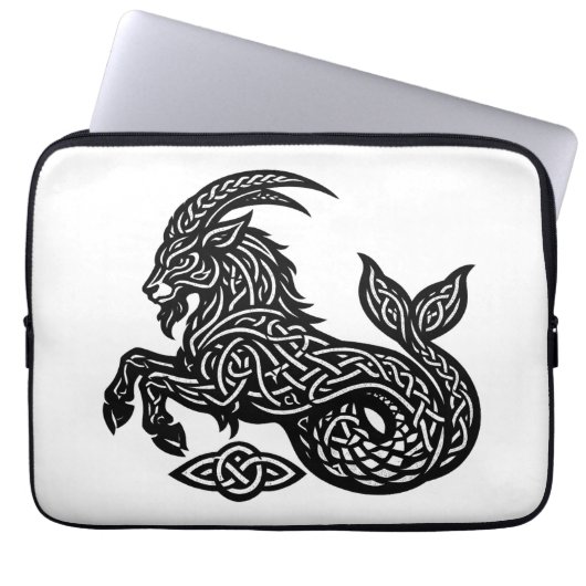 Steinbock — Heimgesuchte Tinte Zodiakus Steinbock‑ Laptopschutzhülle (Vorderseite)