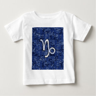 Steinbock-Tierkreis-Zeichen auf Baby T-shirt