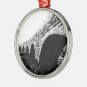 Steinbogenbrücke Silbernes Ornament (Links)