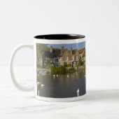 Steinbogenbrücke und Fluss Ouse, St. Ives, Zweifarbige Tasse (Links)