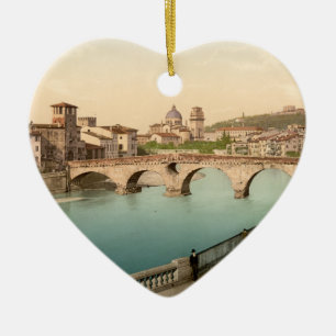 Steinbrücke und San Giorgio, Verona, Italien Keramikornament