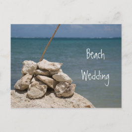 Steine auf Beach Wedding Save the Date Ankündigungspostkarte