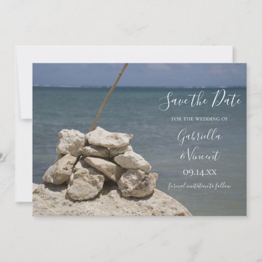 Steine auf der Strandhochzeit Save the Date (Vorderseite)
