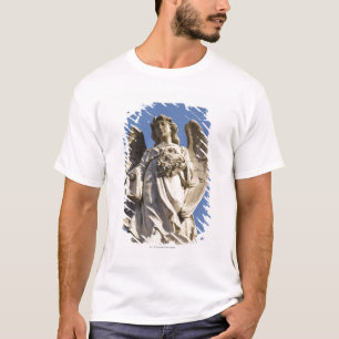 Steinengel, der hinunter Statue in Buenos Aires T-Shirt