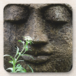 Steingartenstatue mit Blume Untersetzer