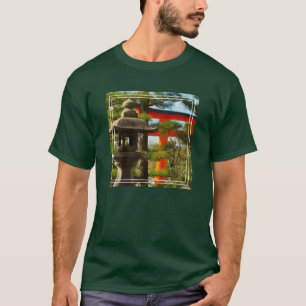 Steinlaterne und Torii-Tor T-Shirt