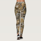 Steinmauer: Dekoratives Design Leggings (Rückseite)
