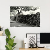 Steinmauer und japanisches Tor Poster (Heimbüro)