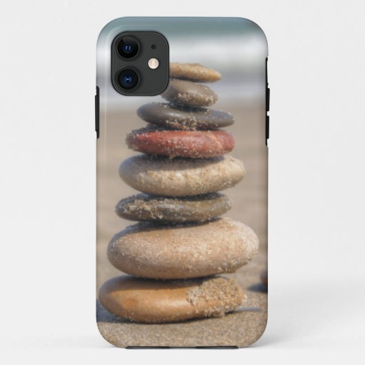 Steinturm auf Strand Case-Mate iPhone Hülle (Rückseite)