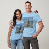 Steinturm auf Strand T-Shirt (Unisex)