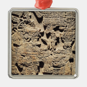 Stela, das einen hohen Priester und eine Frau Silbernes Ornament
