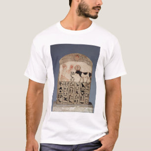 Stela zum APIstier (gemalter Kalkstein) T-Shirt