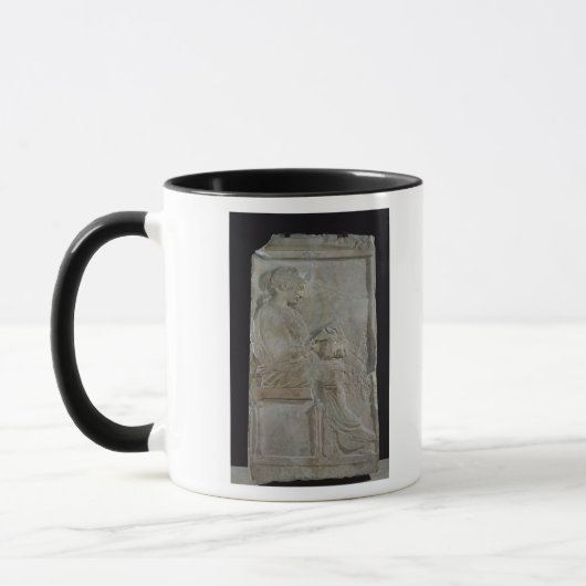 Stele von Philis, Tochter von Cleomenes Tasse (Links)