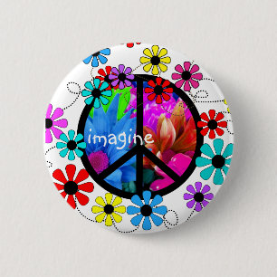 Stell dir Frieden Symbol und Retro-Blumen vor Button
