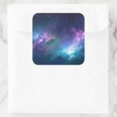 Stellar Illumination: Nebel mit glühenden Sternen Quadratischer Aufkleber (Tasche)