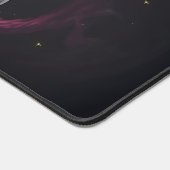 Stellar Majestät: Eine gotische, kosmische Drachen Schreibtischunterlage (Ecke)