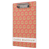 Stellen Sie die Lippen für den Gold-Glitzer zusamm Klemmbrett (Links)